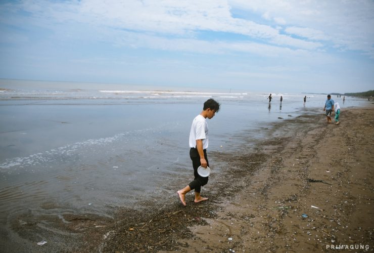 Pantai Sumur Pandan
